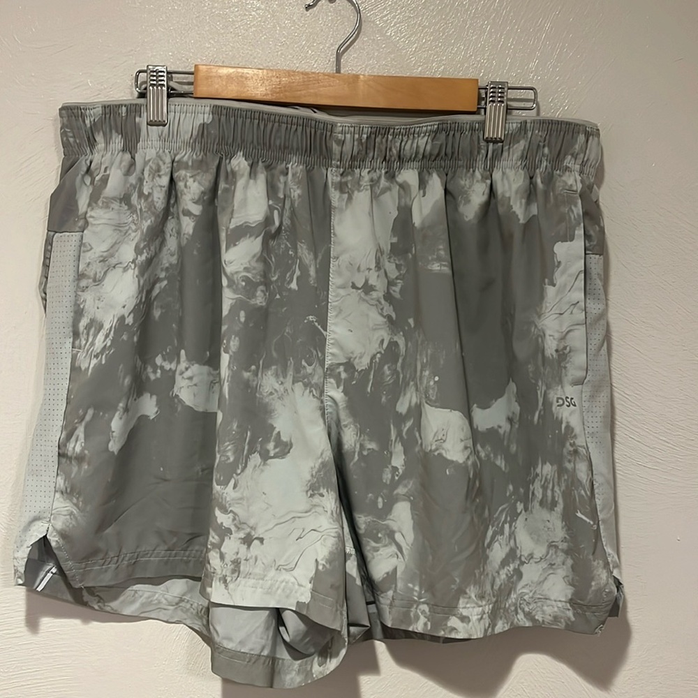 DSG 5” tan stride shorts